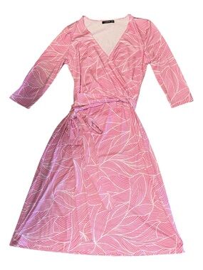 PattyBoutik Pink Wrap Dress Midi Wedding Guest Leaf Print Medium 3/4 Sleeve